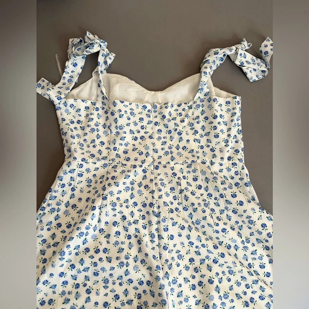 EUC ASOS Glamorous white and blue floral jumpsuit